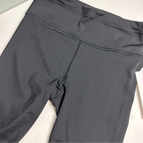 New! Athleta Accelerate Crop Leggings - Picture 3 of 6